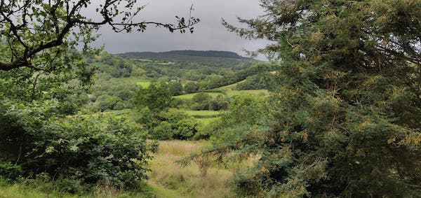 Expansive view of the countryside surroundings
