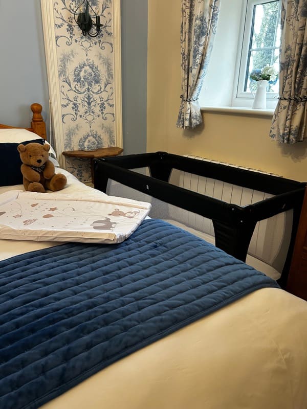 Cot in the bedroom